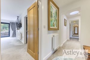 hall- click for photo gallery
